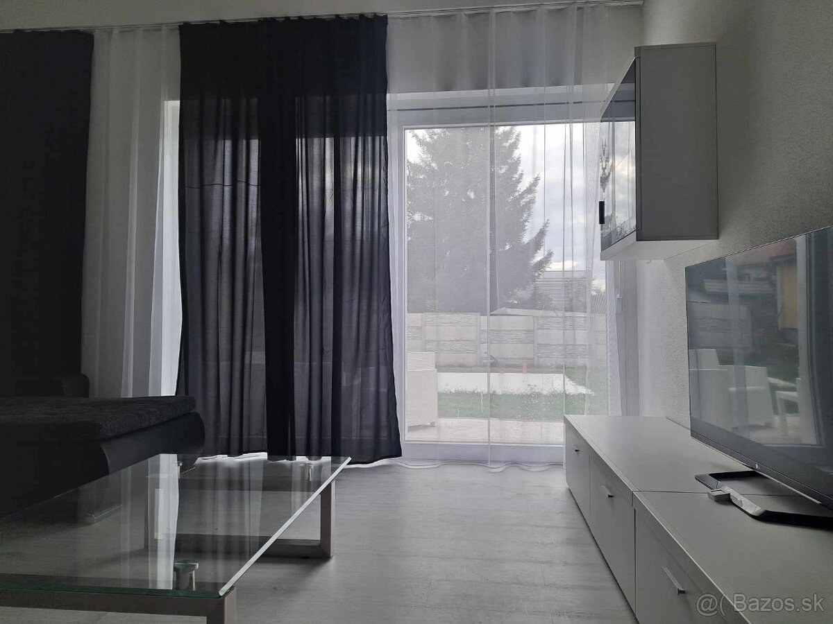 Predáme novostavbu 3 izb byt s terasou, parkovaním a pozemko