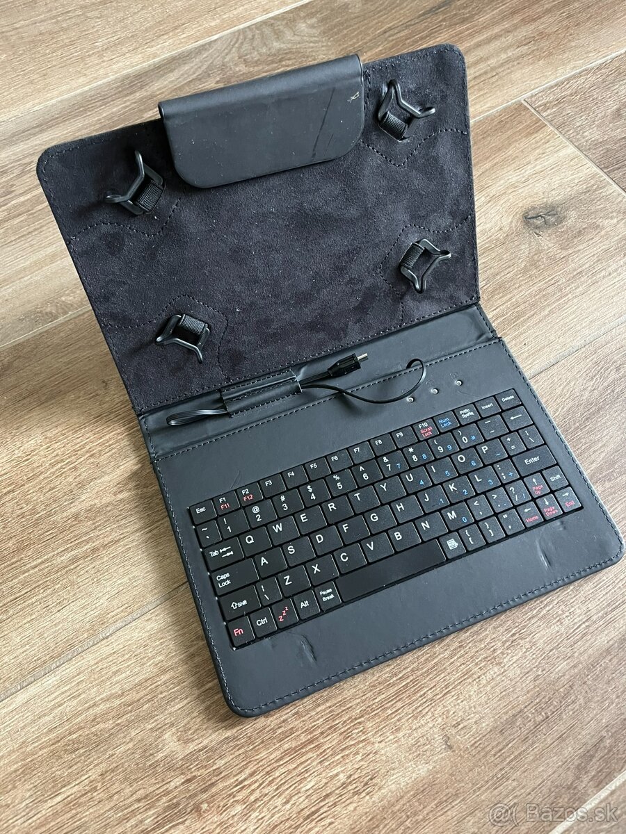 Púzdro a klávesnica k tabletu