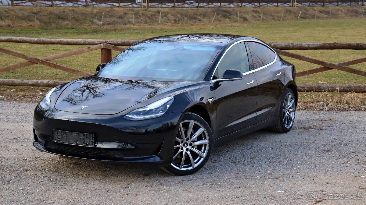 Tesla Model 3 Standard Range Plus RWD 239kw SK značky