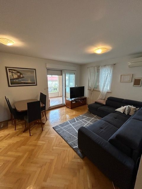 3izb, Makarska, parkovacie miesto, zariadený, pivnica