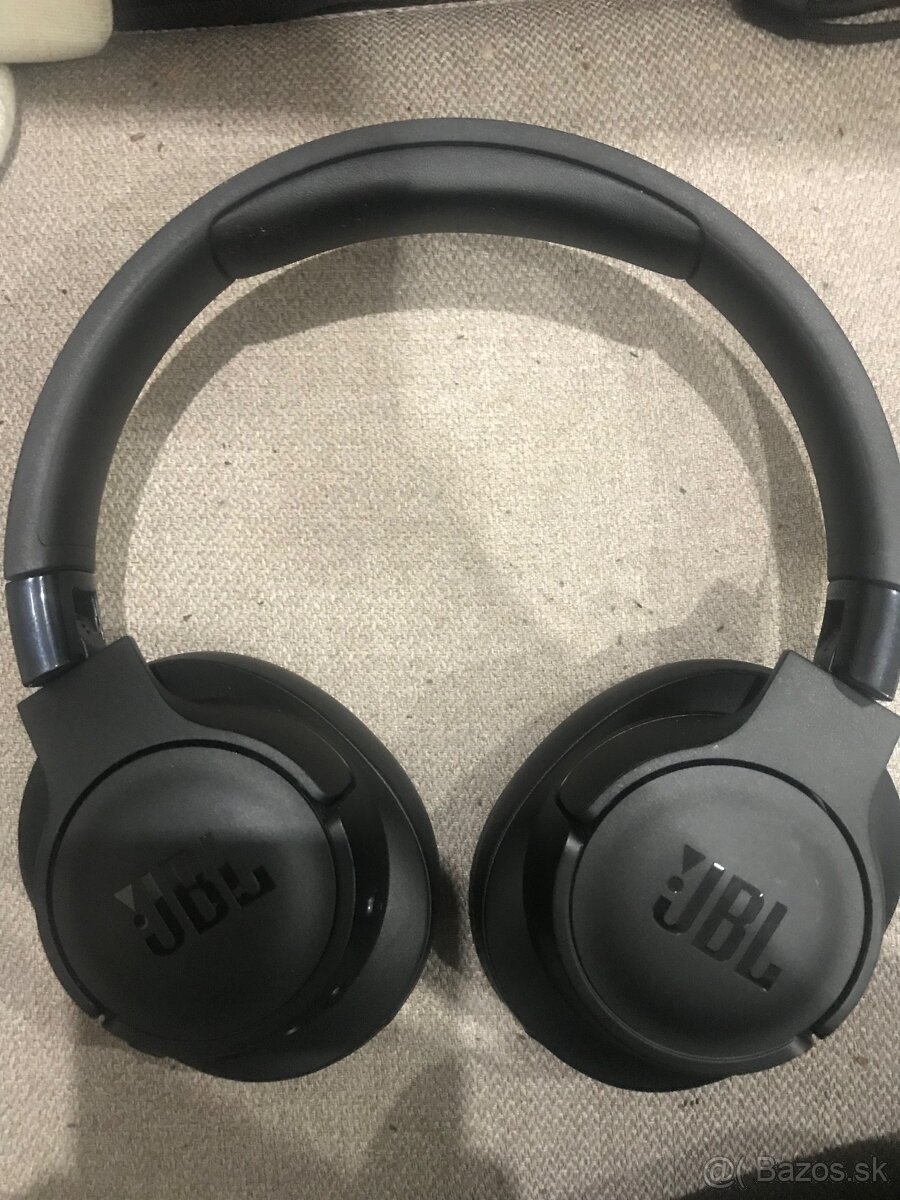 JBL fulhalgató Tunézia 760 nc