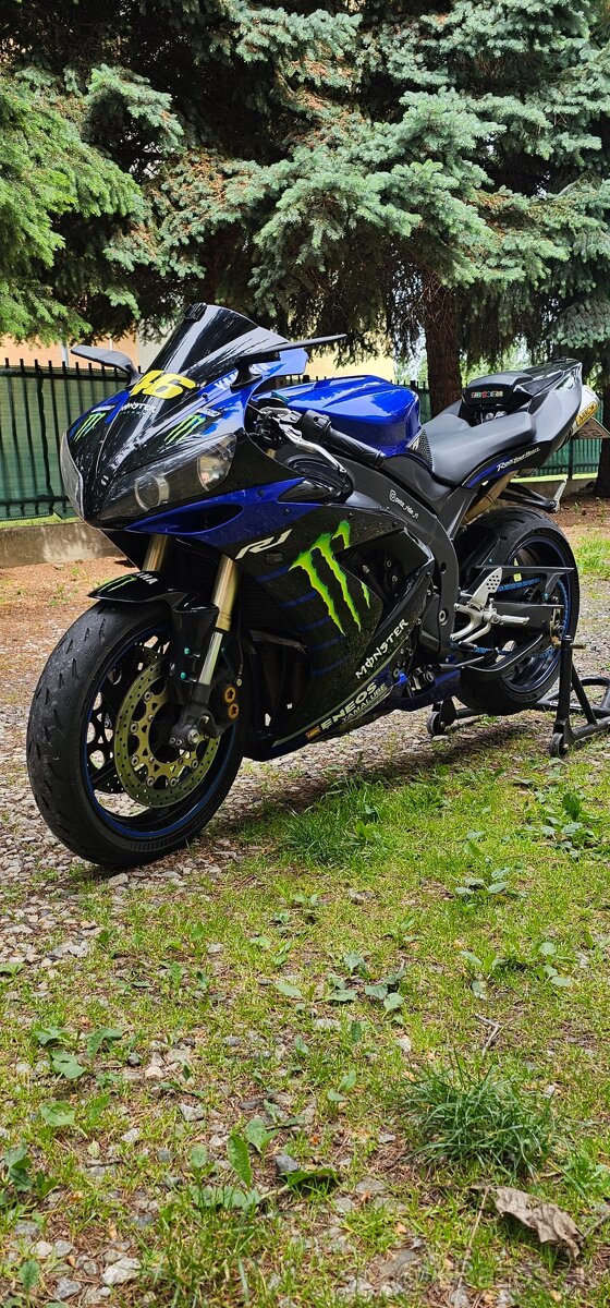 YAMAHA R1(2005,rn12)