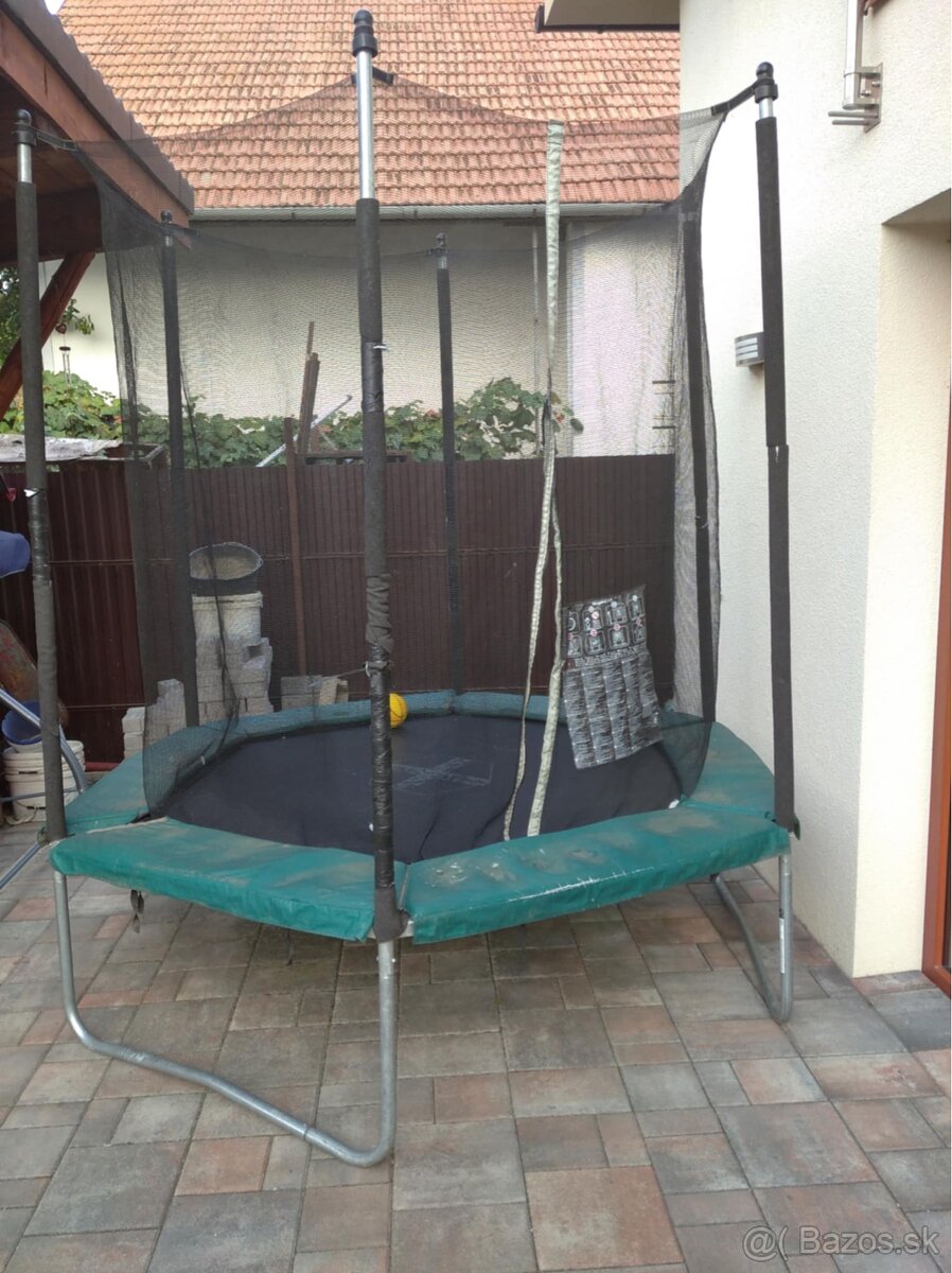 Trampolina
