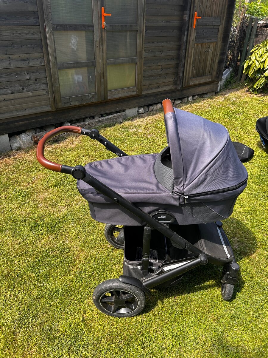 Dvojkombinácia Britax Romer Smile 3 + Britax vajíčko