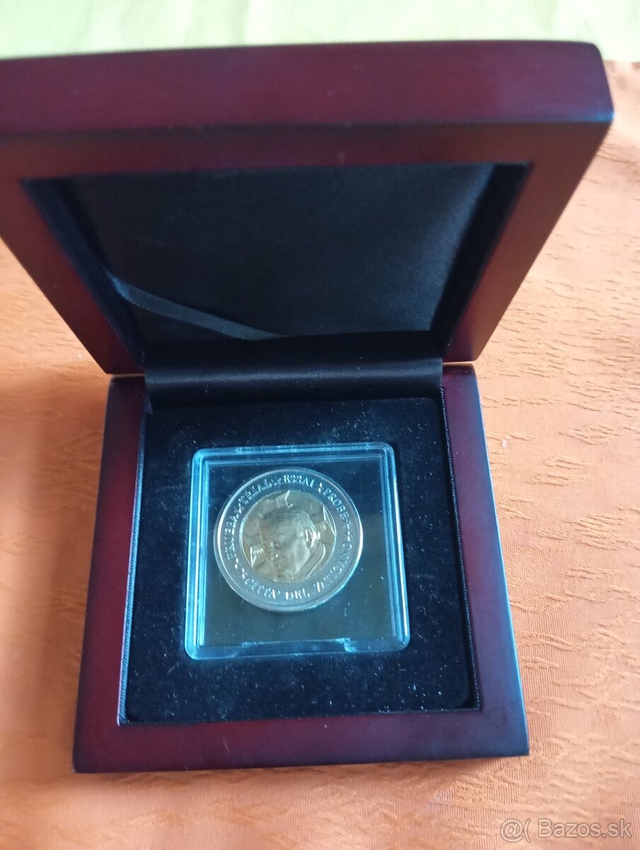 Predám 2 Eurá Vatikán Specimen 2002 v drevenej etue