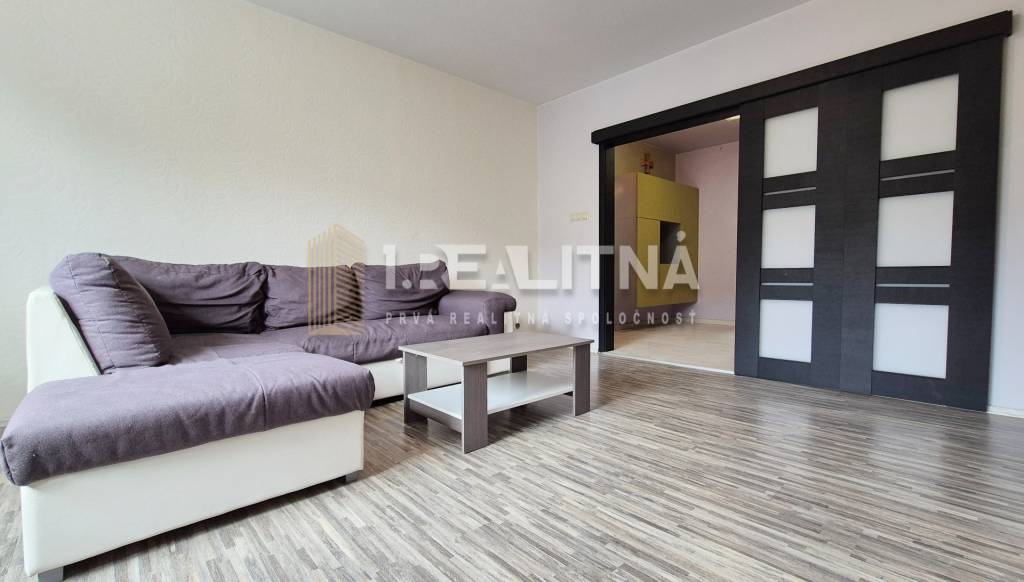 PREROBENÝ 3-IZBOVÝ BYT, 70 M², BANSKÁ BYSTRICA - STAROHORSKÁ