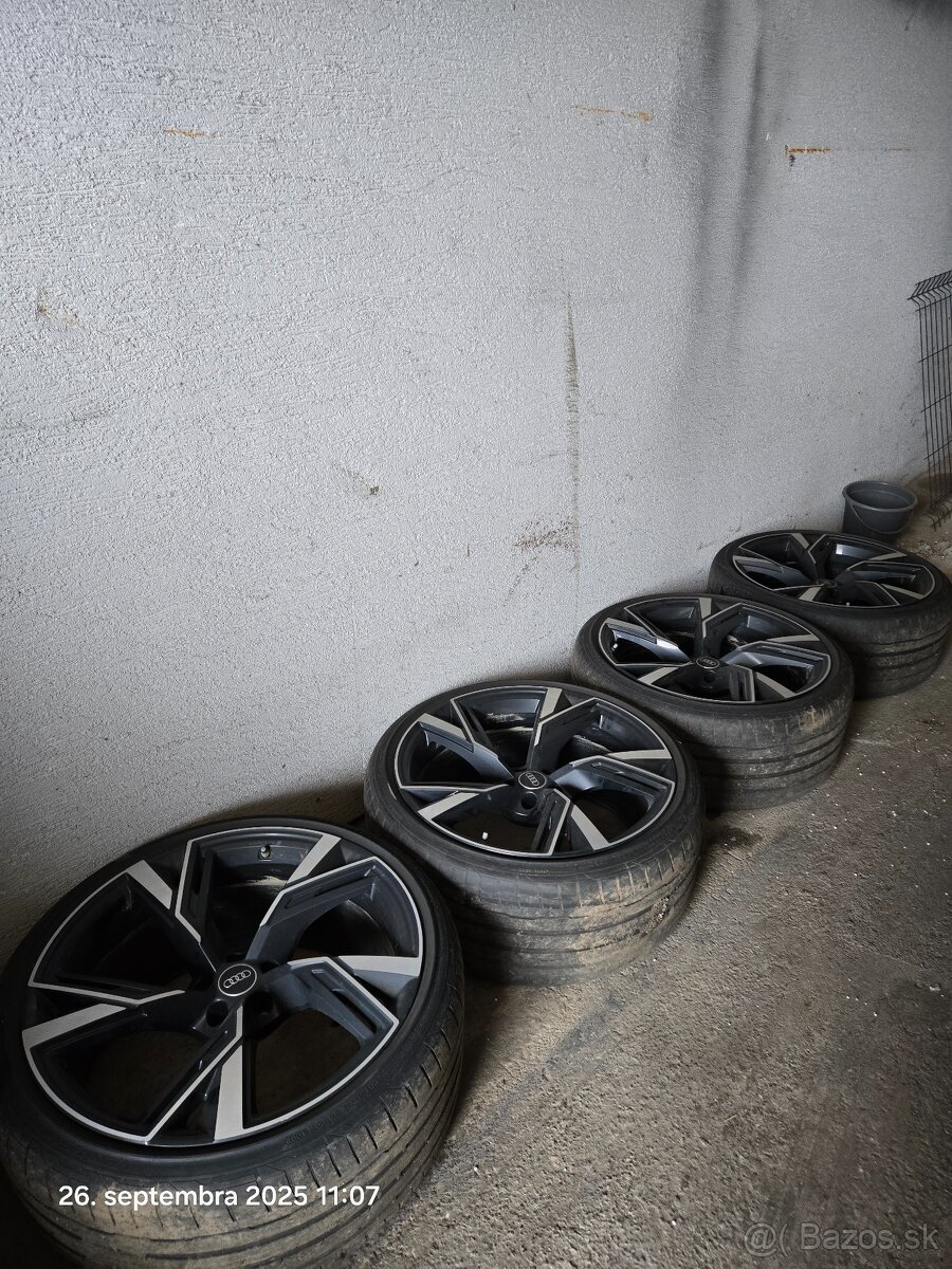 Originálna sada kolies Audi Sport RS6 C8 RS7 R22 + Pneu