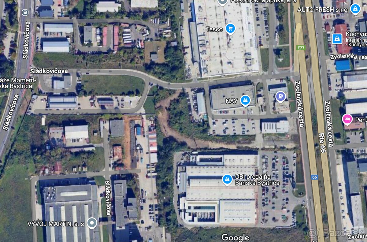 Predaj pozemku s halou, pri TESCU