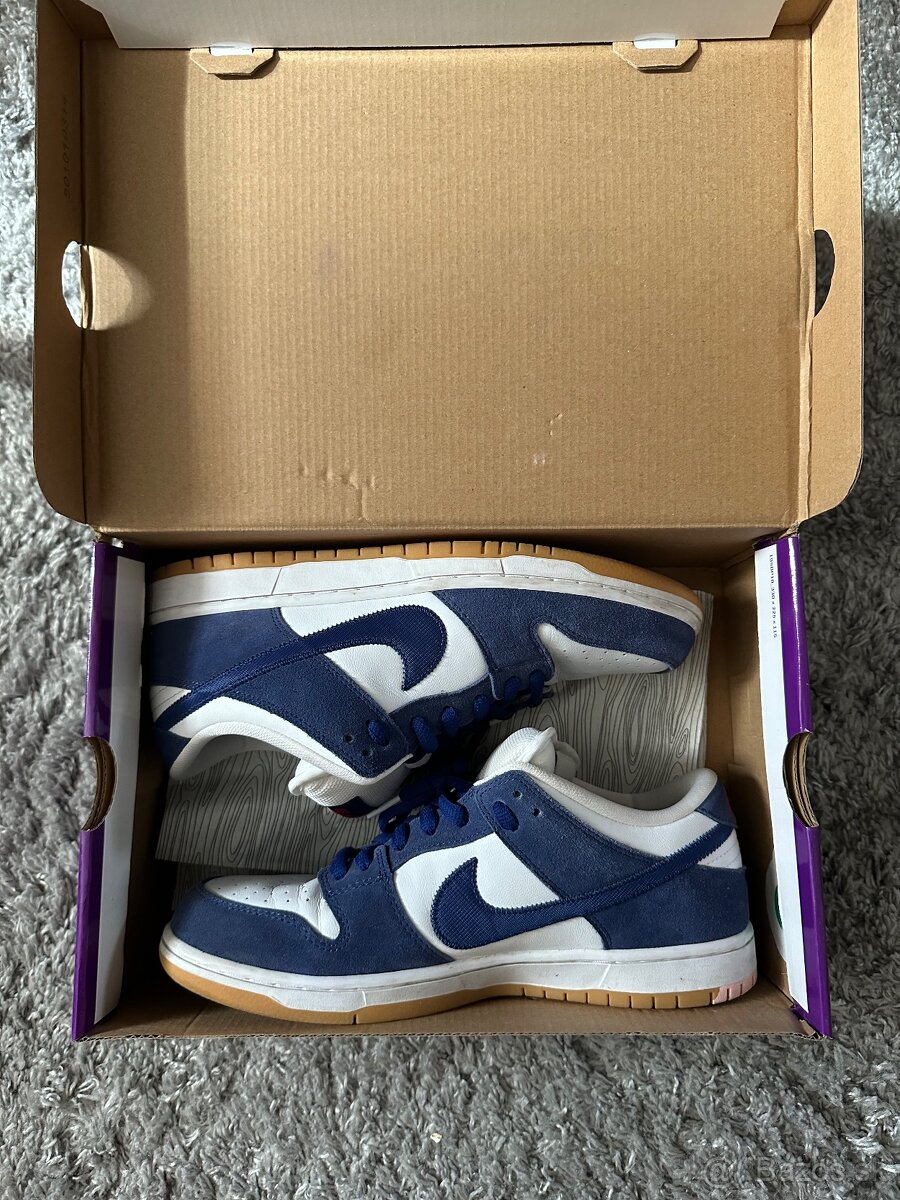 🔥 Nike SB Dunk Low Navy/White Gum 🔥
