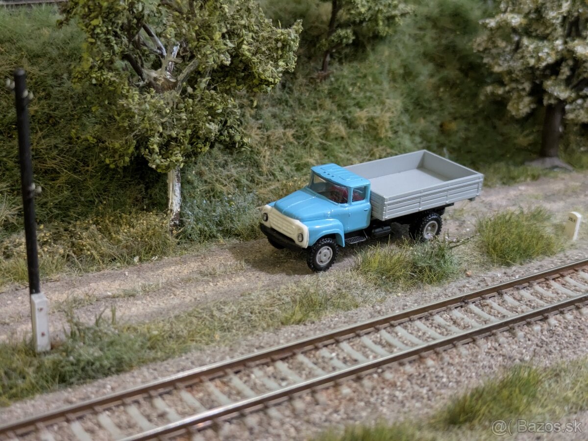 4xZil Na modelovú železnicu TT1:120