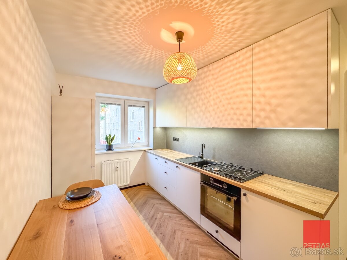 MODERNÝ 2 IZBOVÝ BYT STARÉ SÍDLISKO