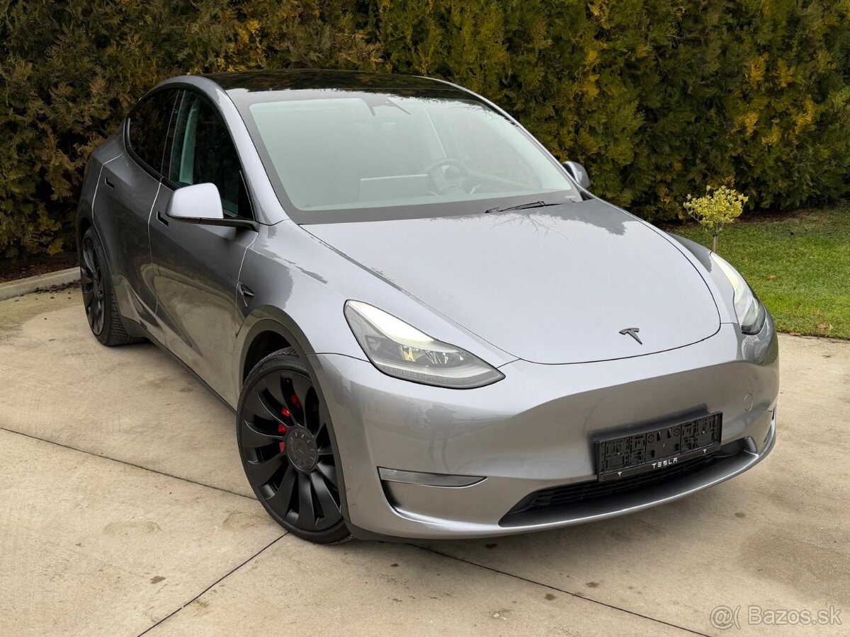 Tesla Model Y Premium, 2023, Záruka, Možný odpočet DPH