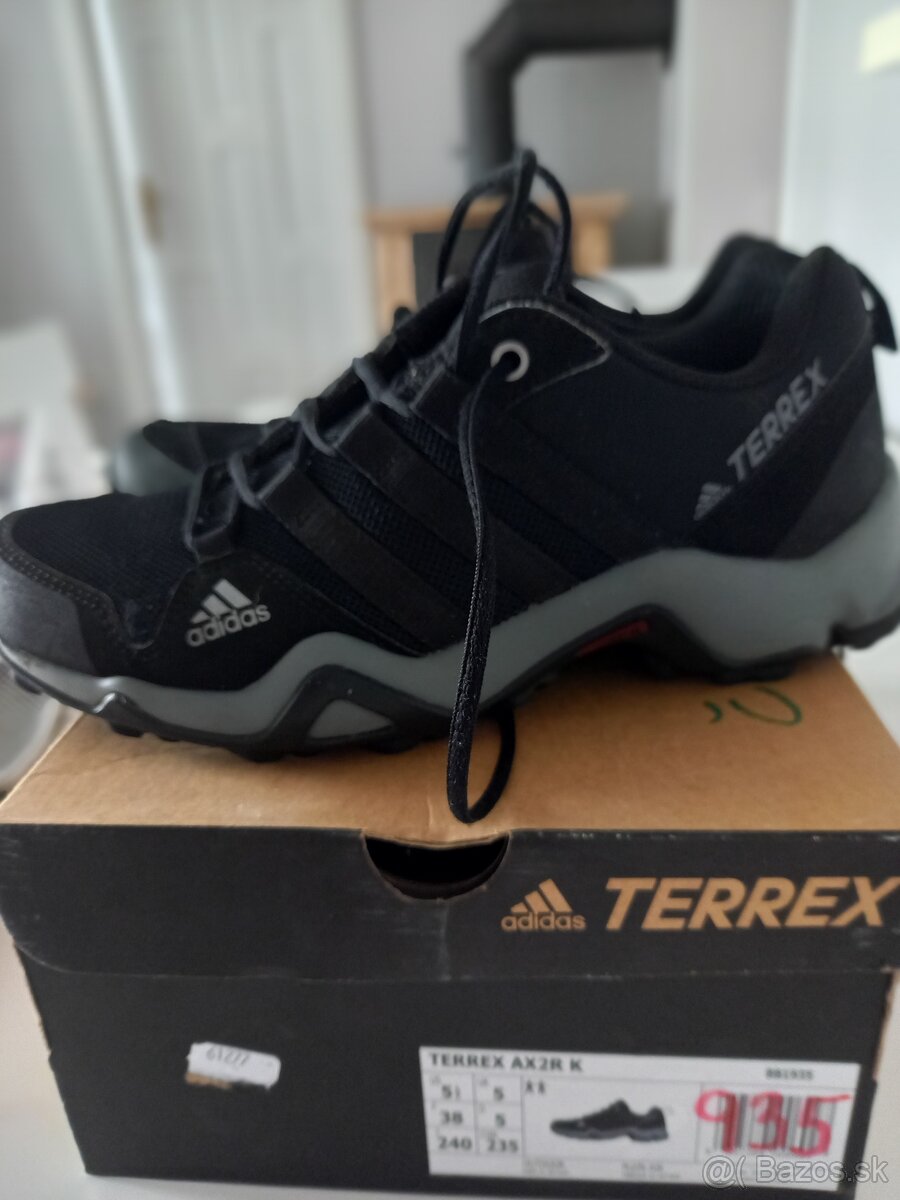 Adidas Terrex v. 38