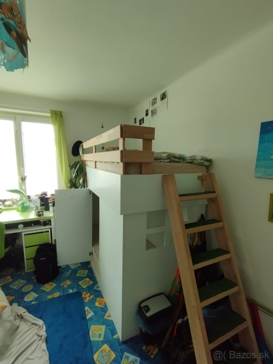 Poschodová posteľ