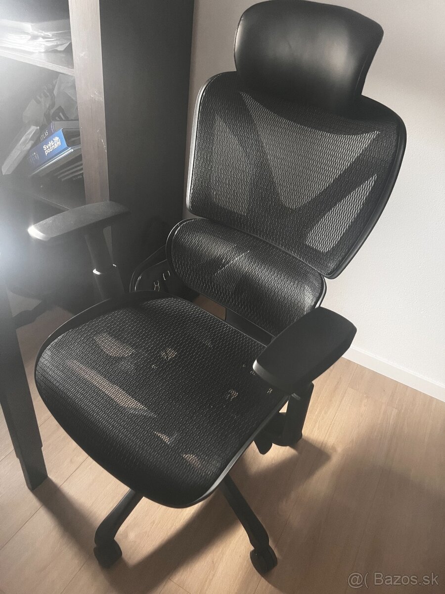 Predám kancelársku stoličku Varpelev z Jysku