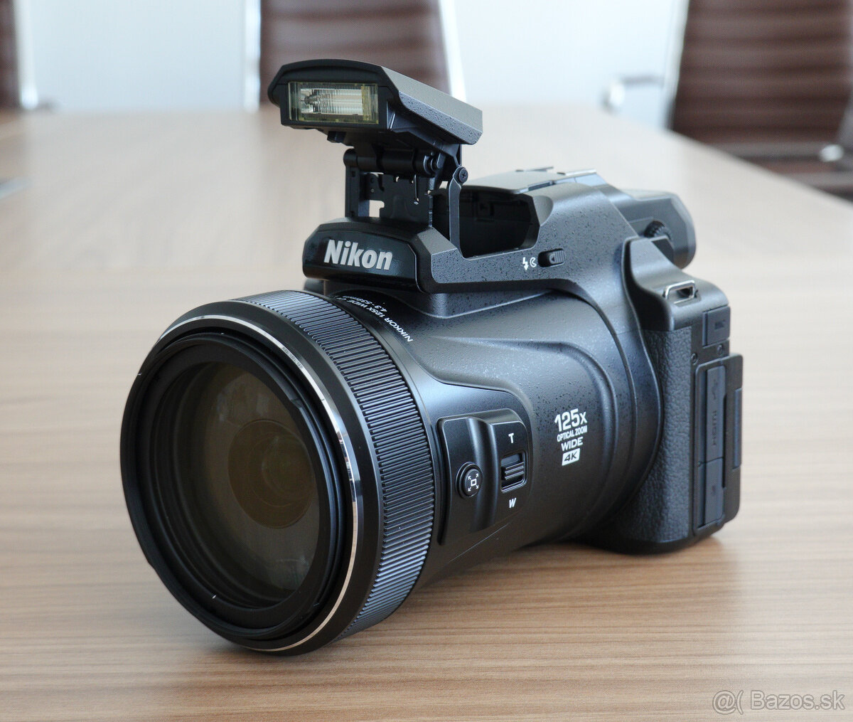 Nikon COOLPIX P1100 čiernyso 125x optickým priblížením