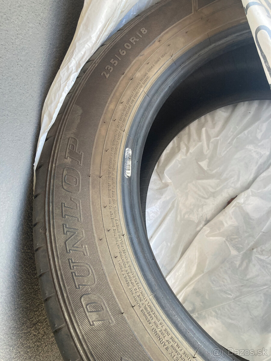 Dunlop SP Sport Maxx 050 235/60 R18 103H