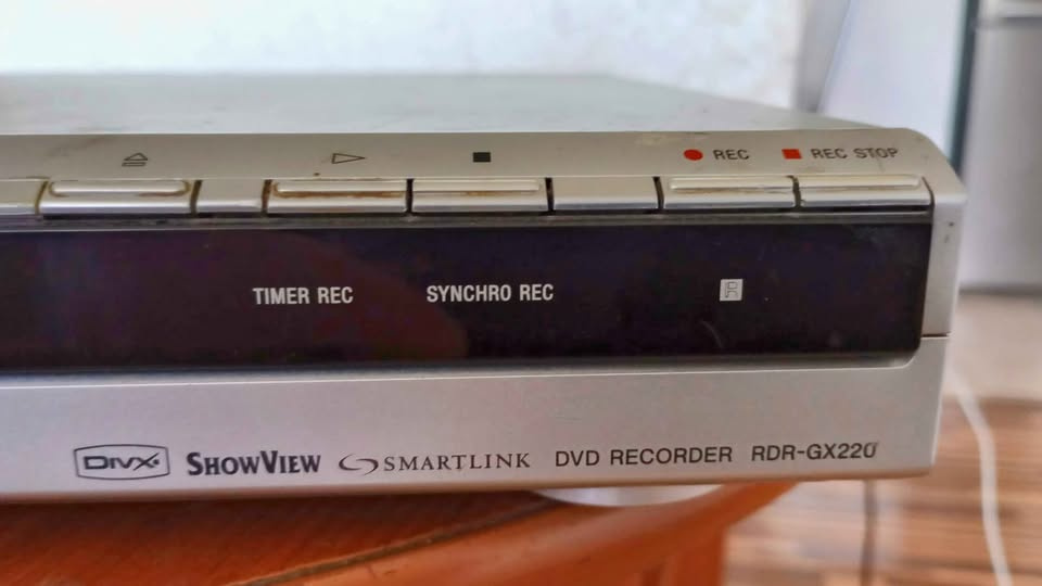 DVD Rekordér Sony  RDR-GX220