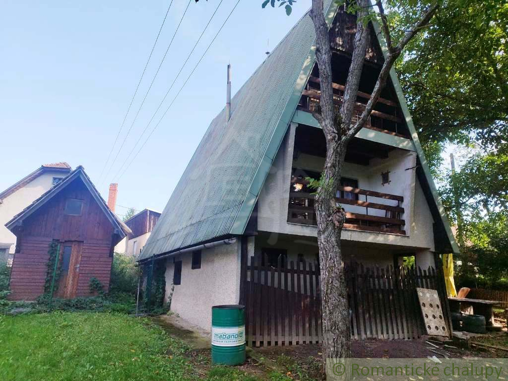 Chata na celoročné využitie v Štiavnických vrchoch, pri ob