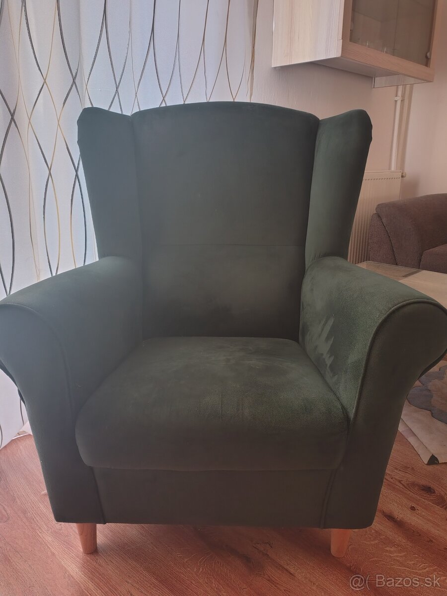 Smaragdové krealo,ušiak