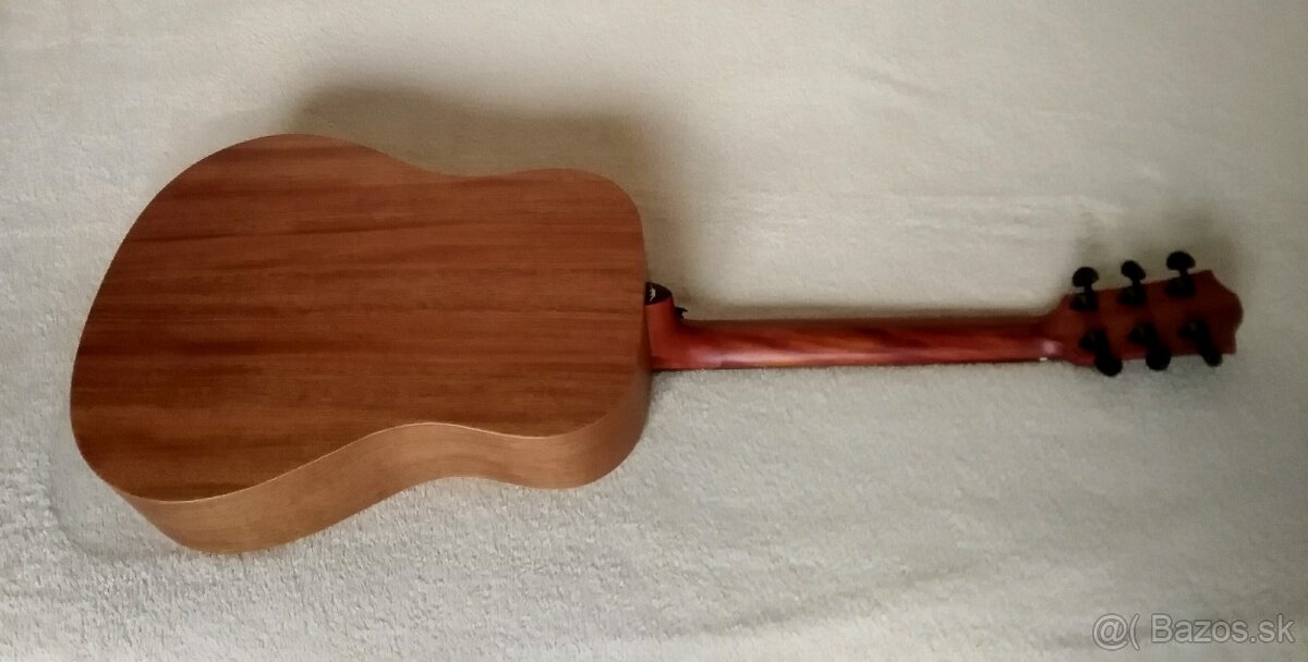 Predam akusticku gitaru Bromo BAT1N.