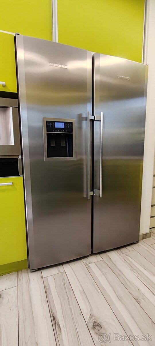 Liebherr side by side