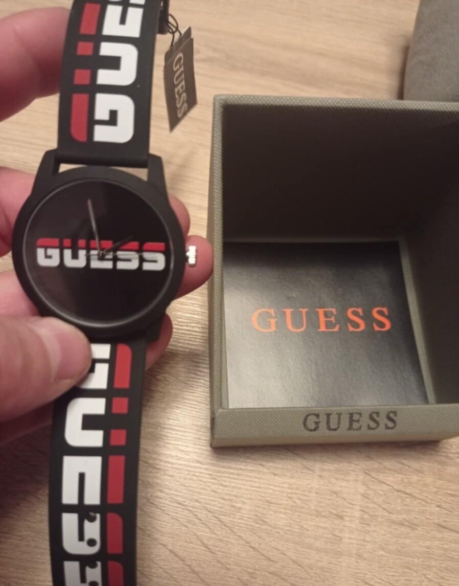 ŠTÝLOVÉ UNISEX HODINKY GUESS