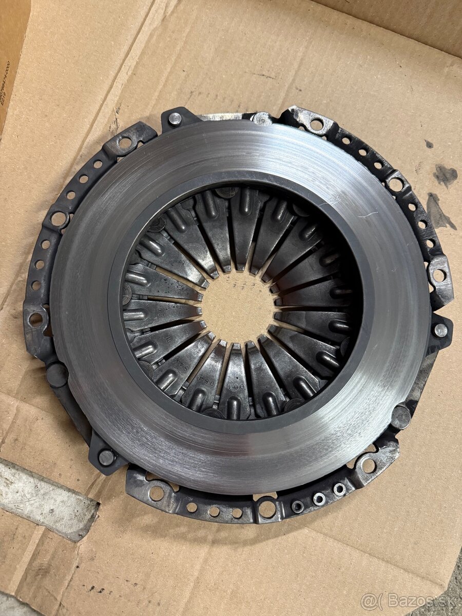 330d - Sachs Preformance prítlačák + Custom lamela