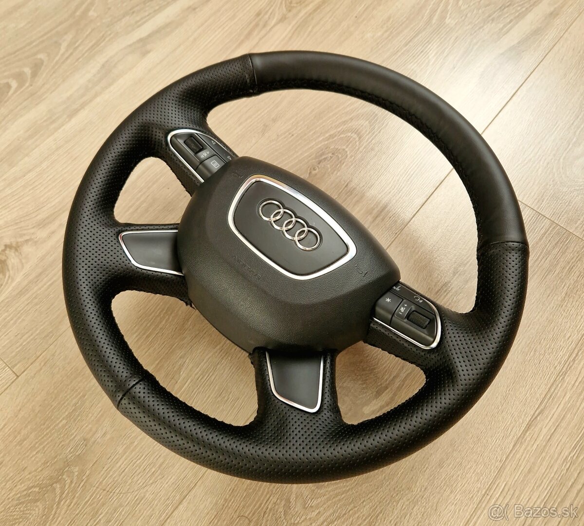 Audi volant s airbagom