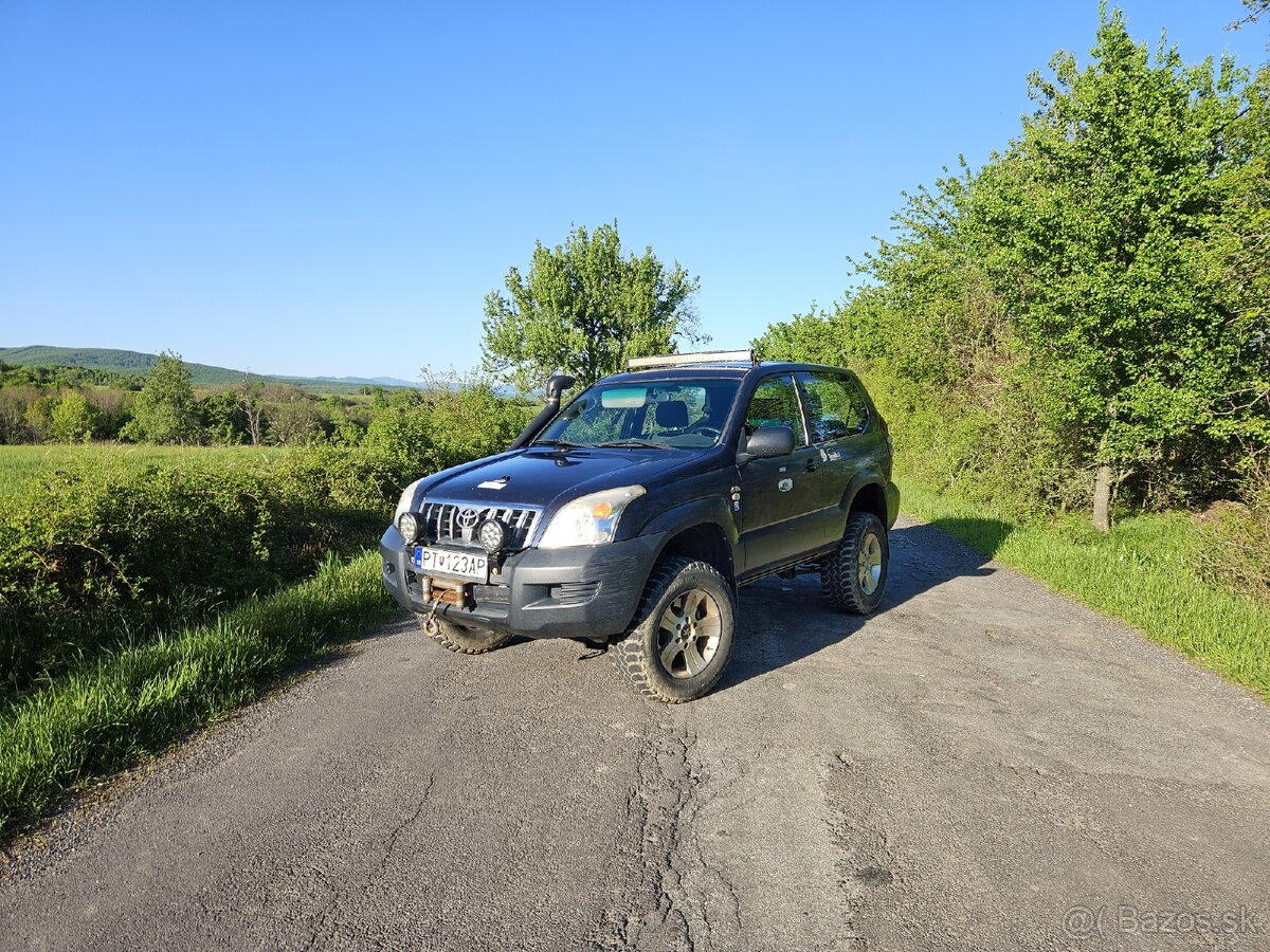 Toyota LandCrusier 120