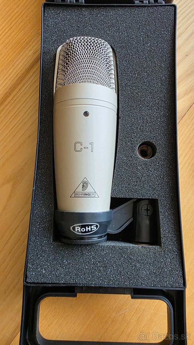 Studiovy kondenzatoeovy mikrofon Behringer C-1