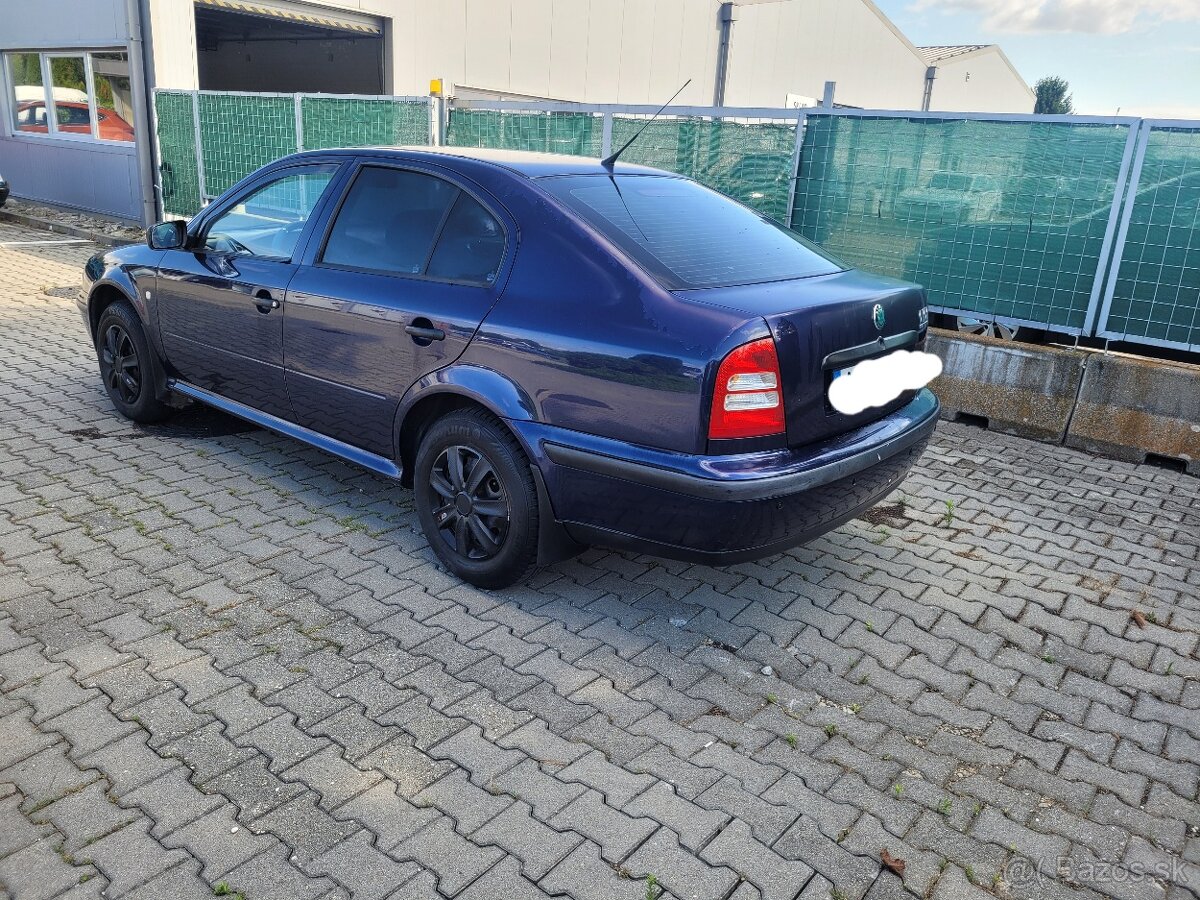 Predam škoda octavia 1.6 benzín kw 55 r.v 1998