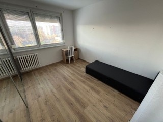 HOTOVOSŤ -mám záujem o garsónku,1,2 izb.byt v pôvodnom stave