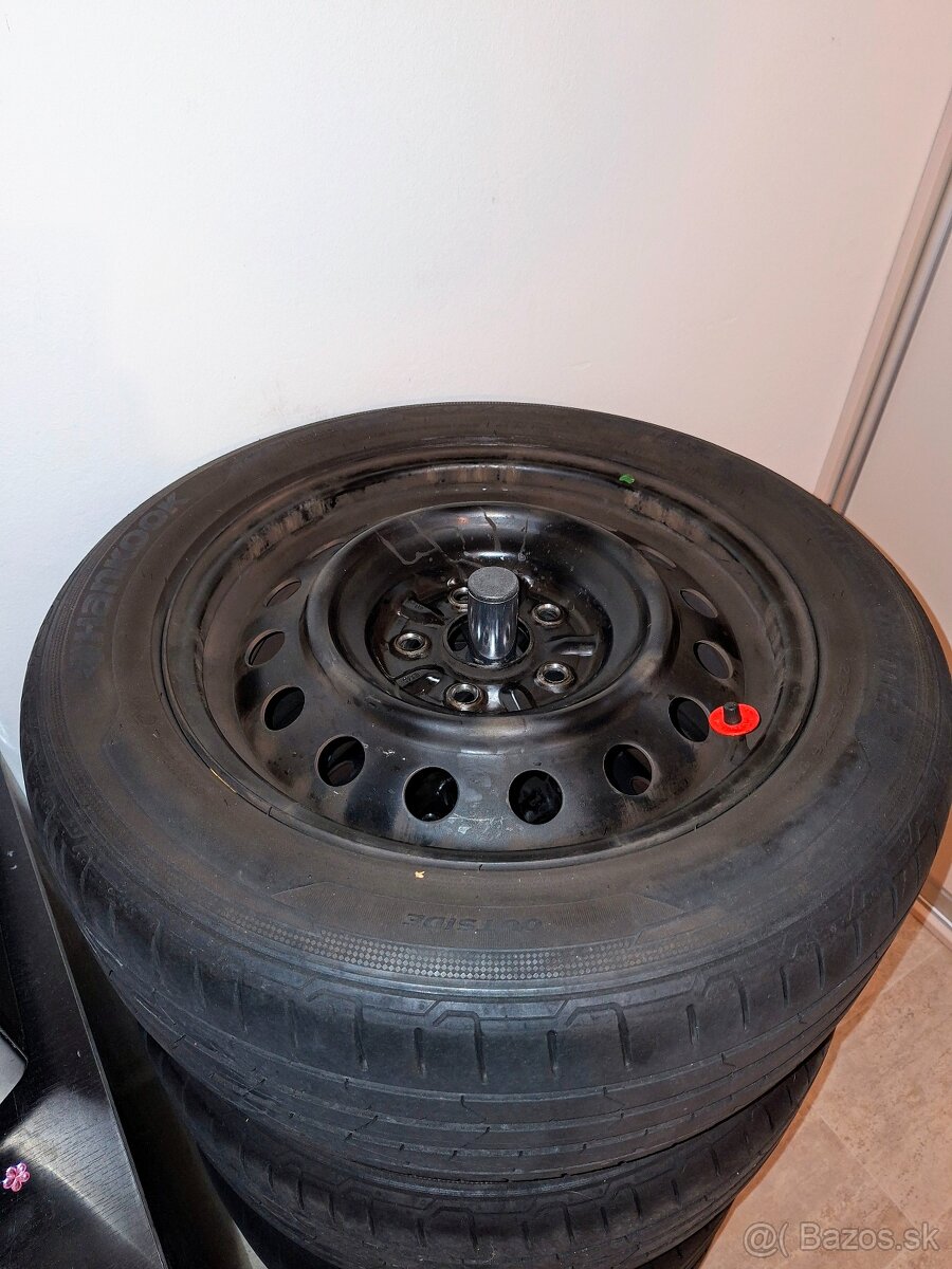 Plechové disky Toyota Auris R16 (6,5J x 16 ET45)