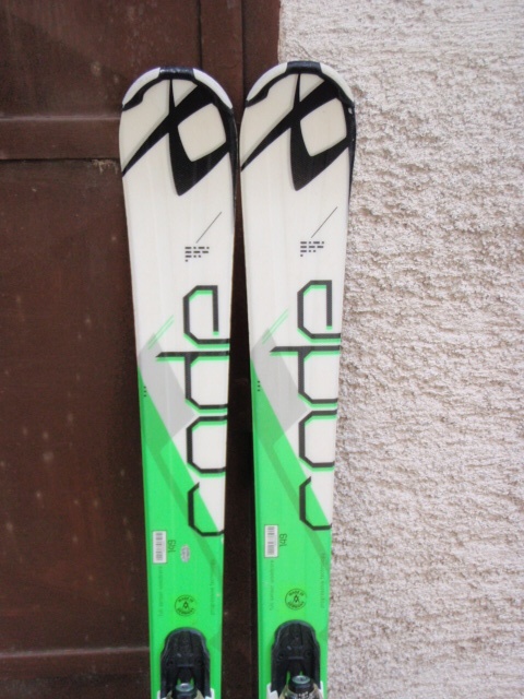 Vôlkl Code -149cm,top stav