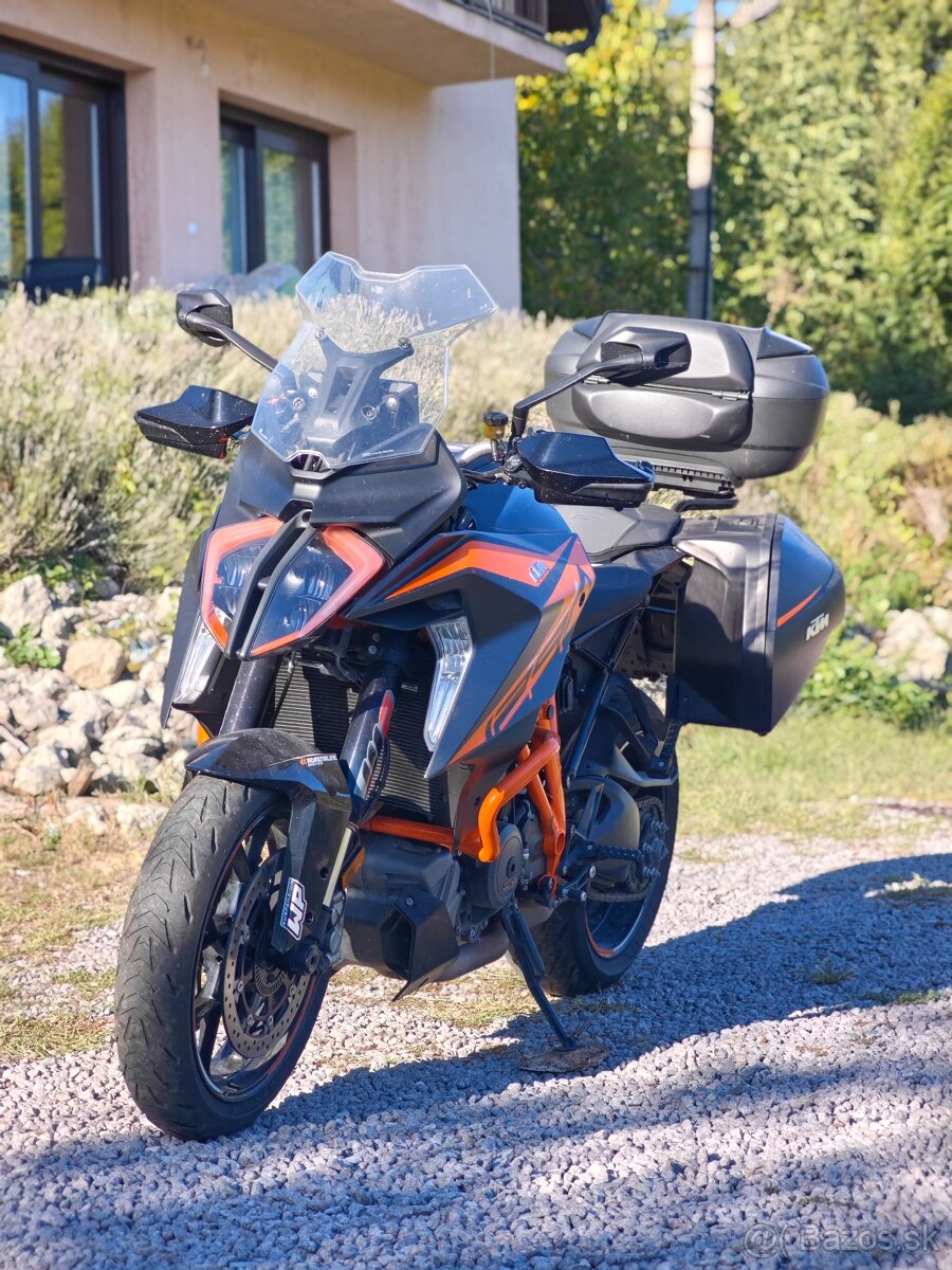 KTM 1290 Super Duke GT
