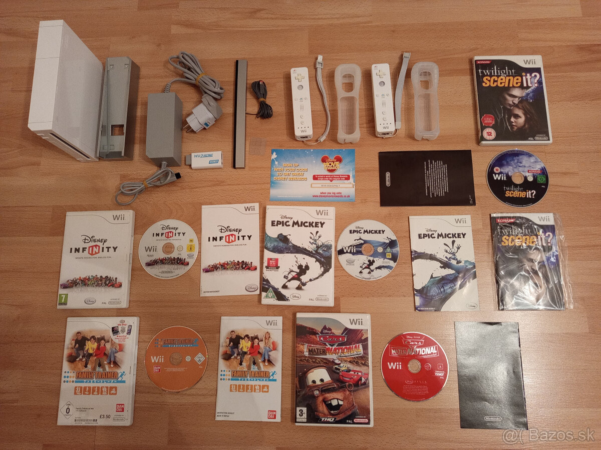 Nintendo Wii - 2x OVLÁDAČ originál Nintendo + 5 hier