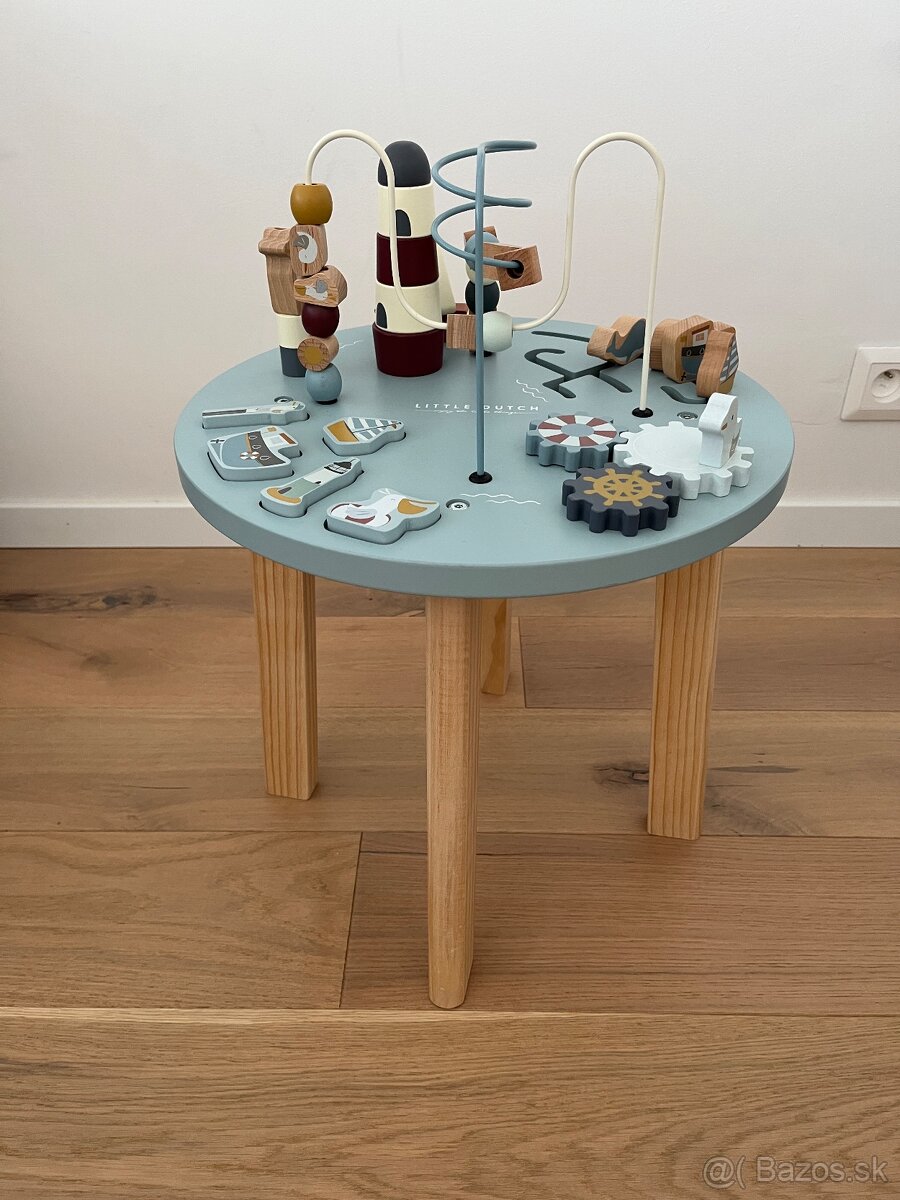 LITTLE DUTCH Activity stolik