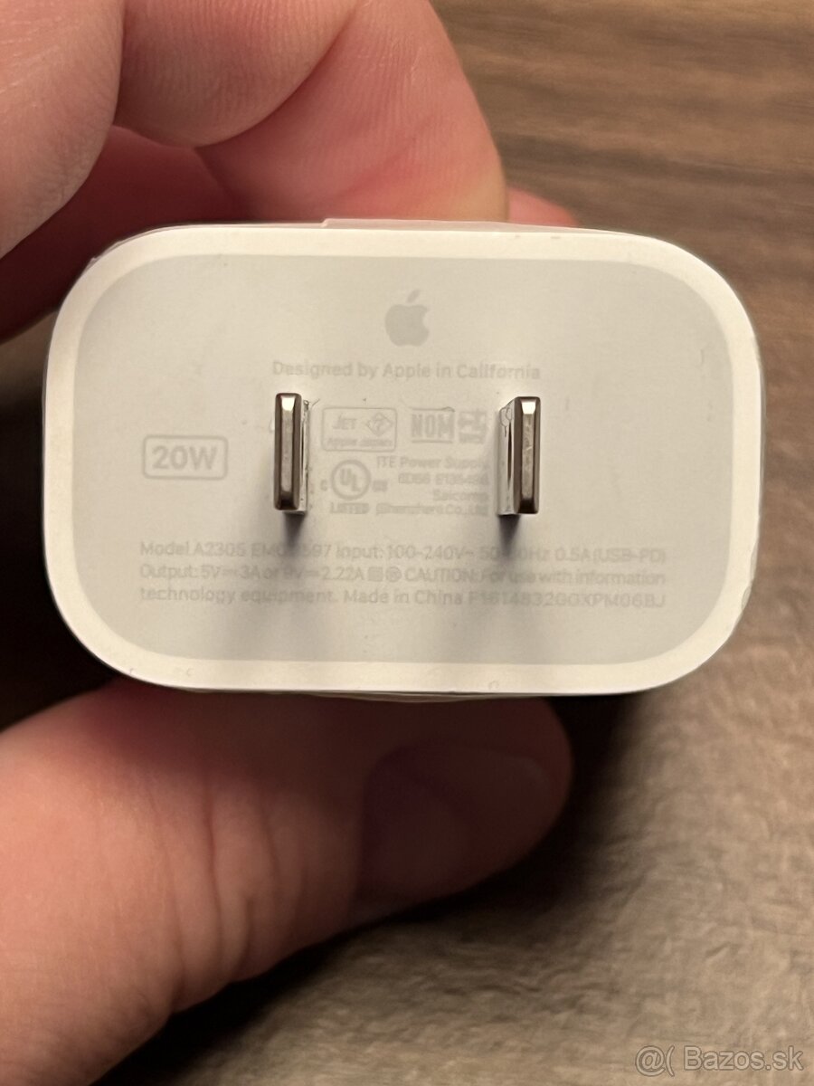 Apple 20w type power adapter + type c to lightning cable