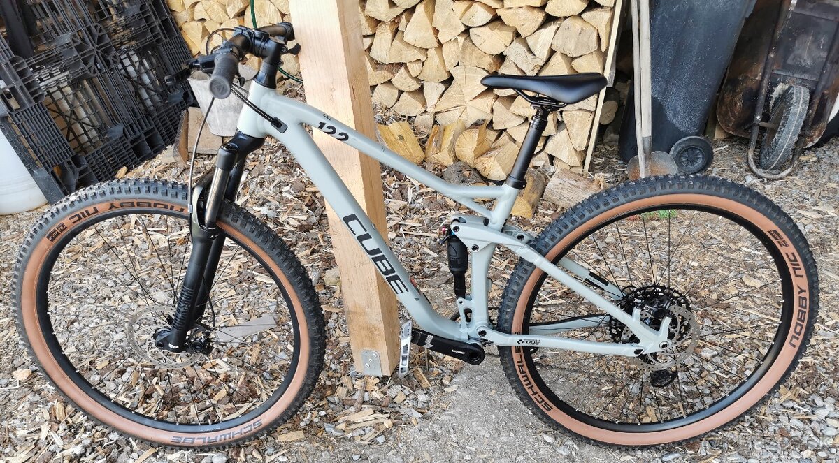 Horsky bicykel celoodpruzeny ram M pneu 29