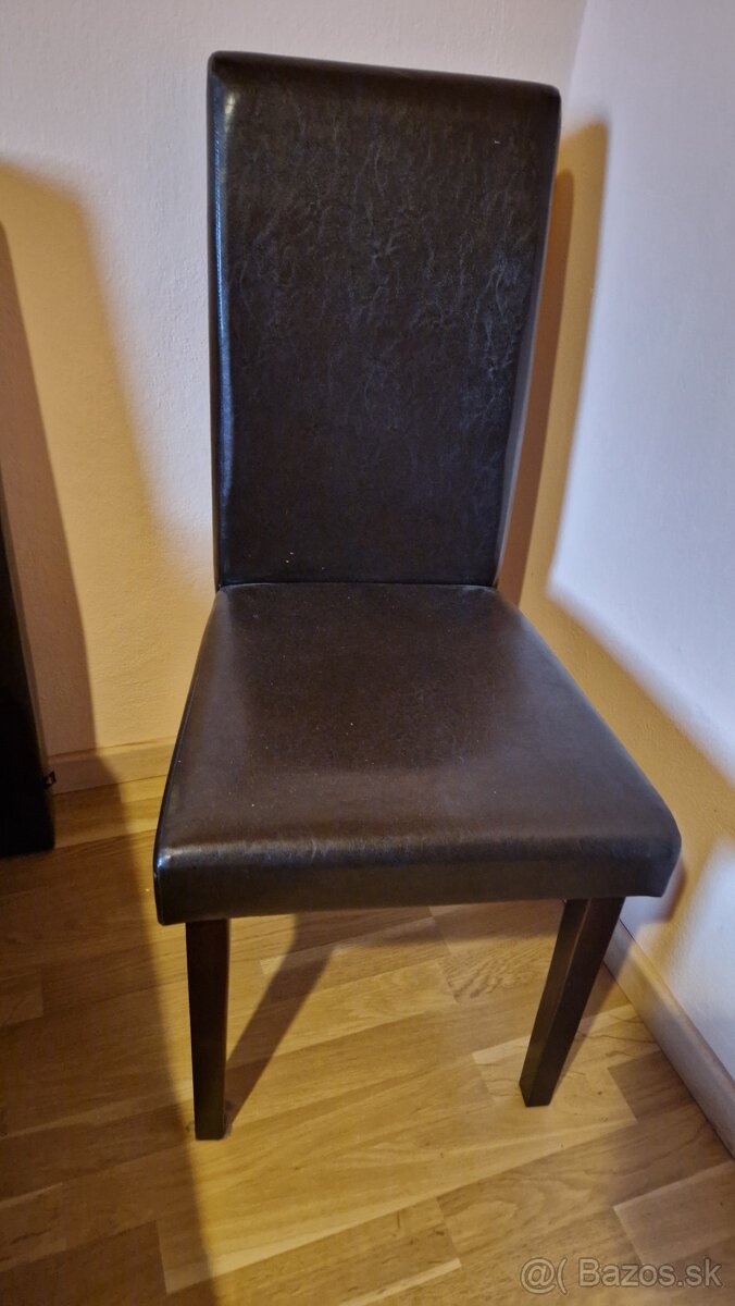 Predám jedálenské stoličky