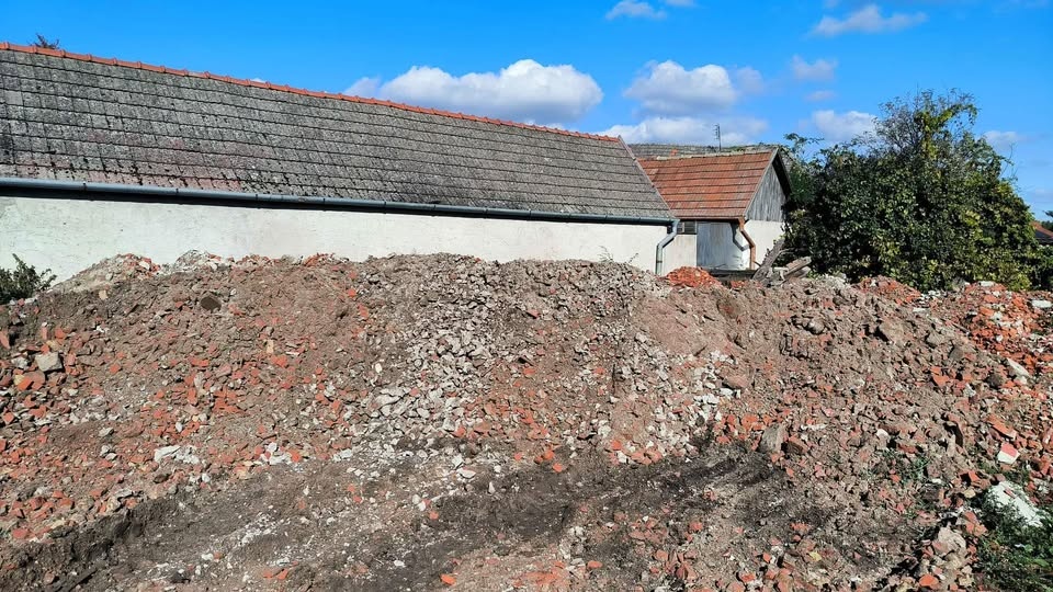 stavebný recyklát beton + tehla