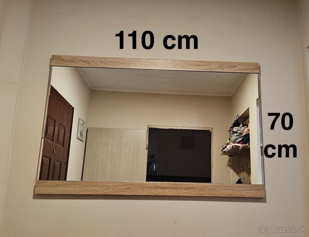 Zrkadlo na stenu