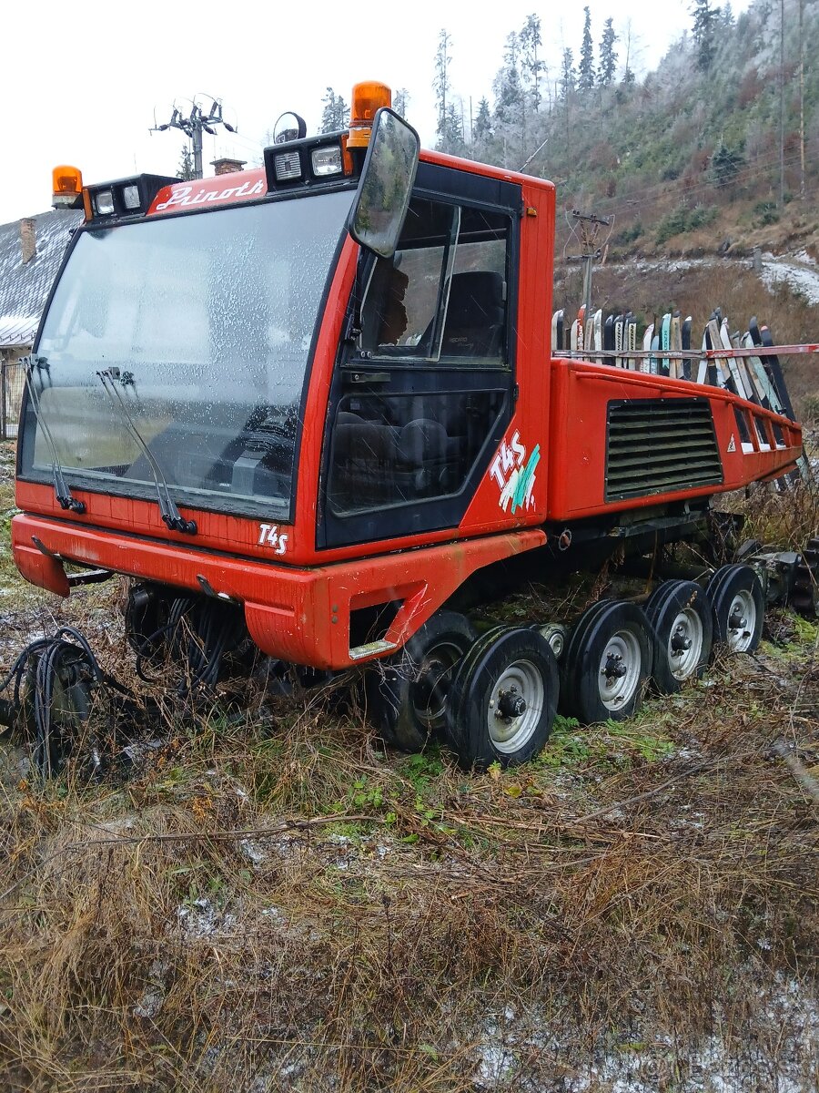 Ratrak Prinoth T4S