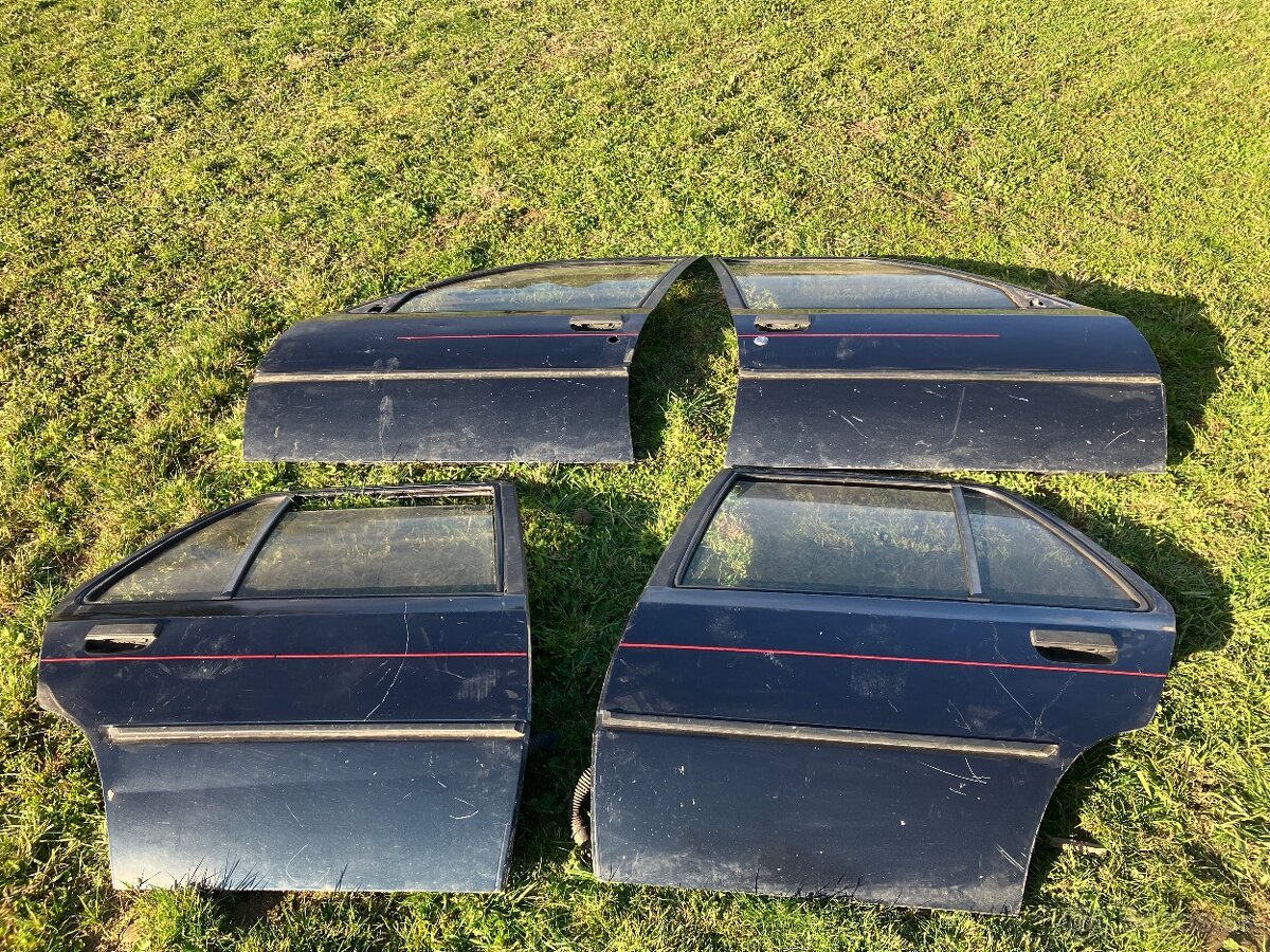 Peugeot 205 dvere