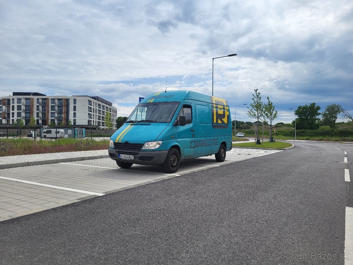 Mercedes sprinter