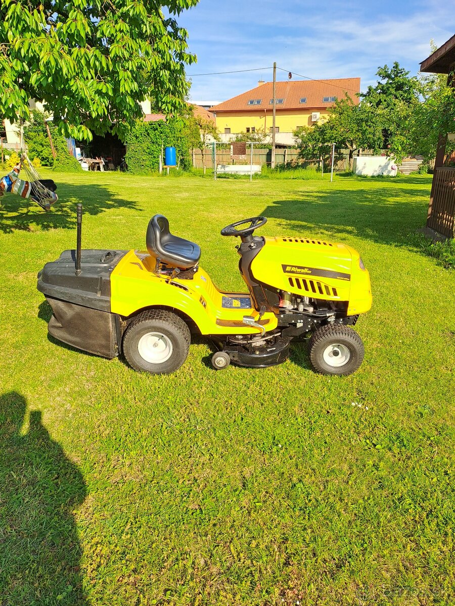 Traktorova kosacka Riwall