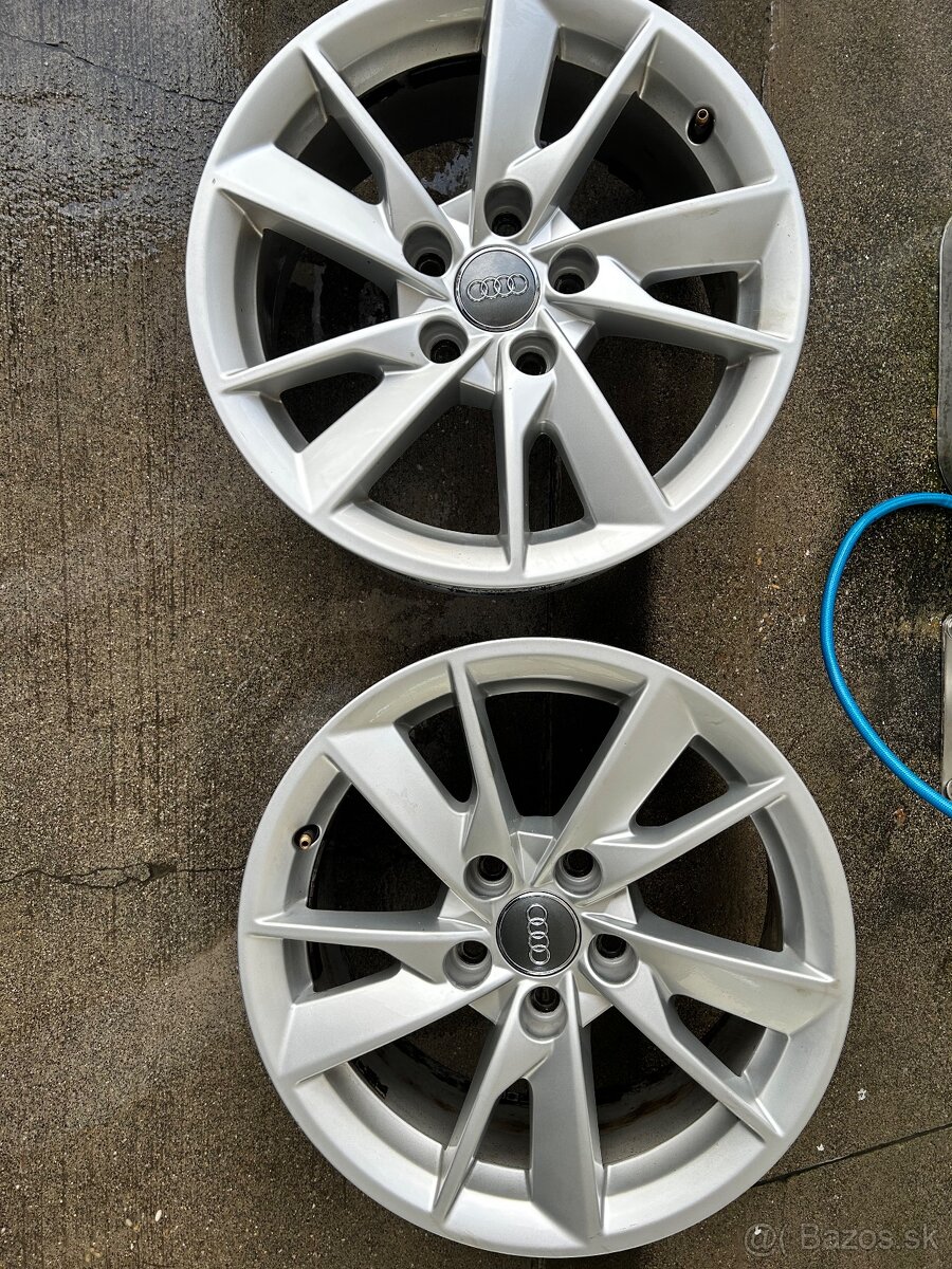 Elektróny Audi