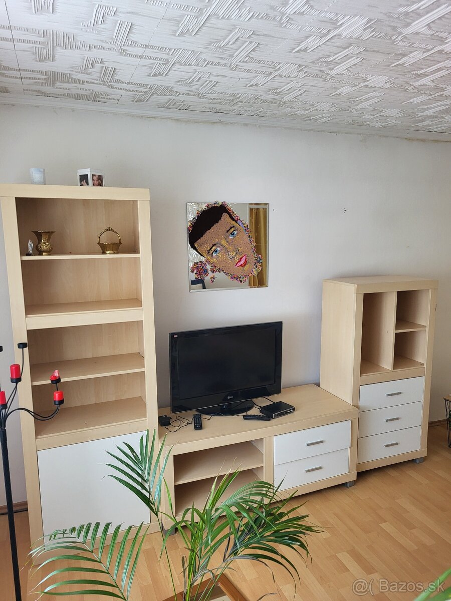 Obývacia stena
