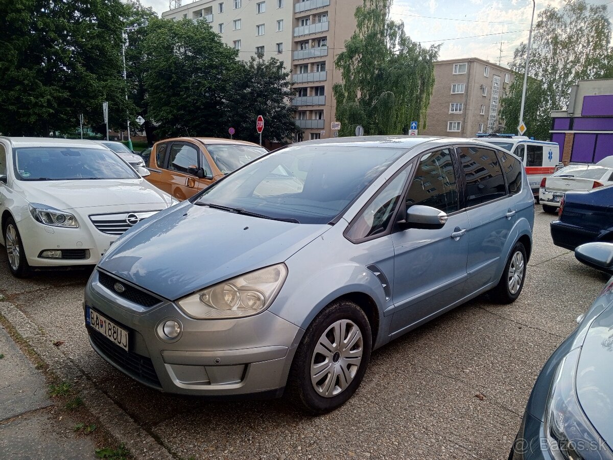 Ford S-Max Titanium 1.8 tdci, 92KW, 7-miestny, spoľahlivý